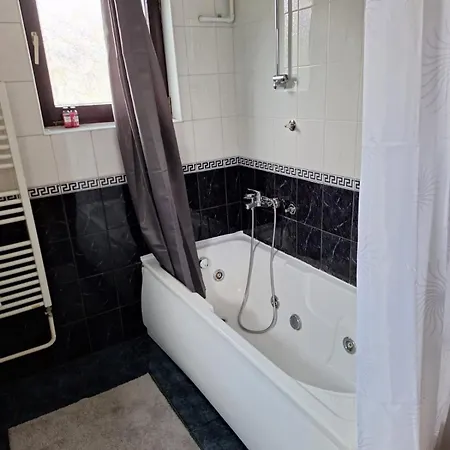 Na Dlanu * سراييفو