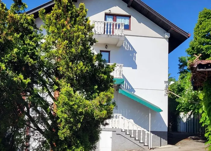 Apartment Na Dlanu *